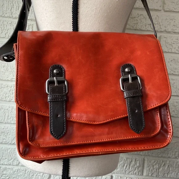 Vintage style orange vegan leather purse sale - Picture 2 of 9